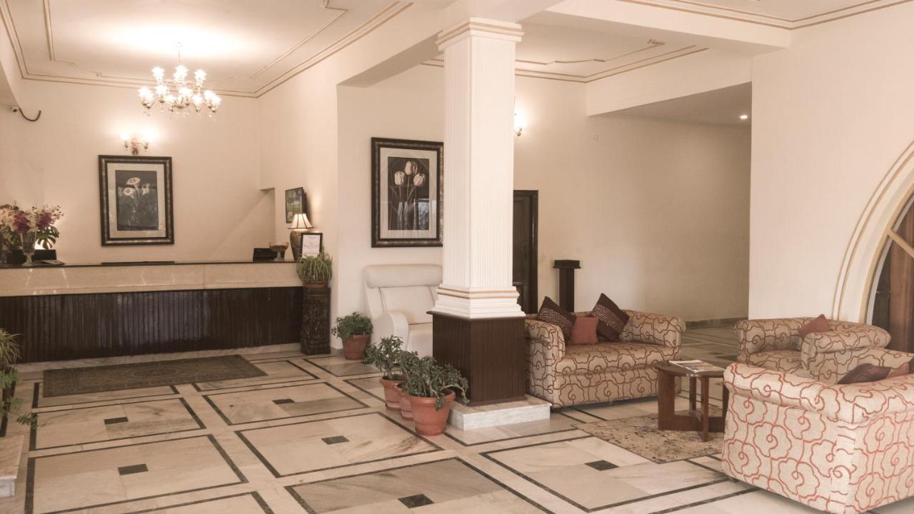 Royal Jardin Whistling Pines Resort Шимла Екстериор снимка
